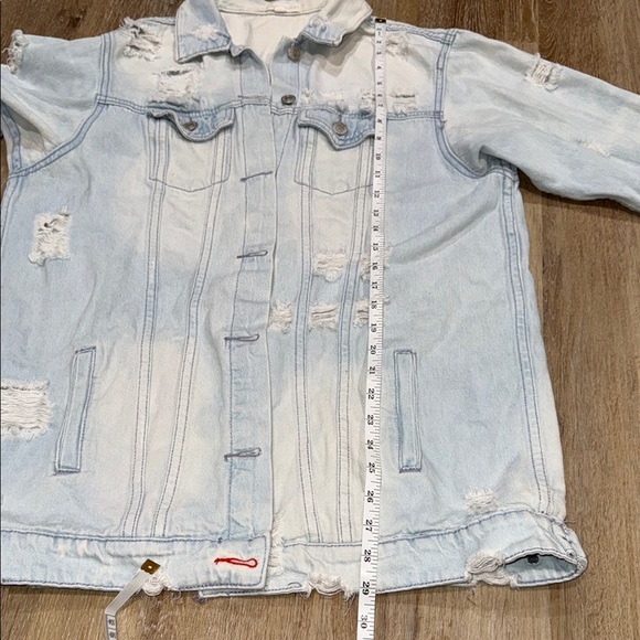 HOT & DELICIOUS Size L Distressed Light Blue Denim Jacket - Picture 9 of 15